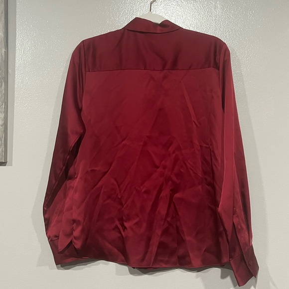 Womens  Long S  Satin Botto  Down Shirt.    Burgundy M - Picture 4 of 10